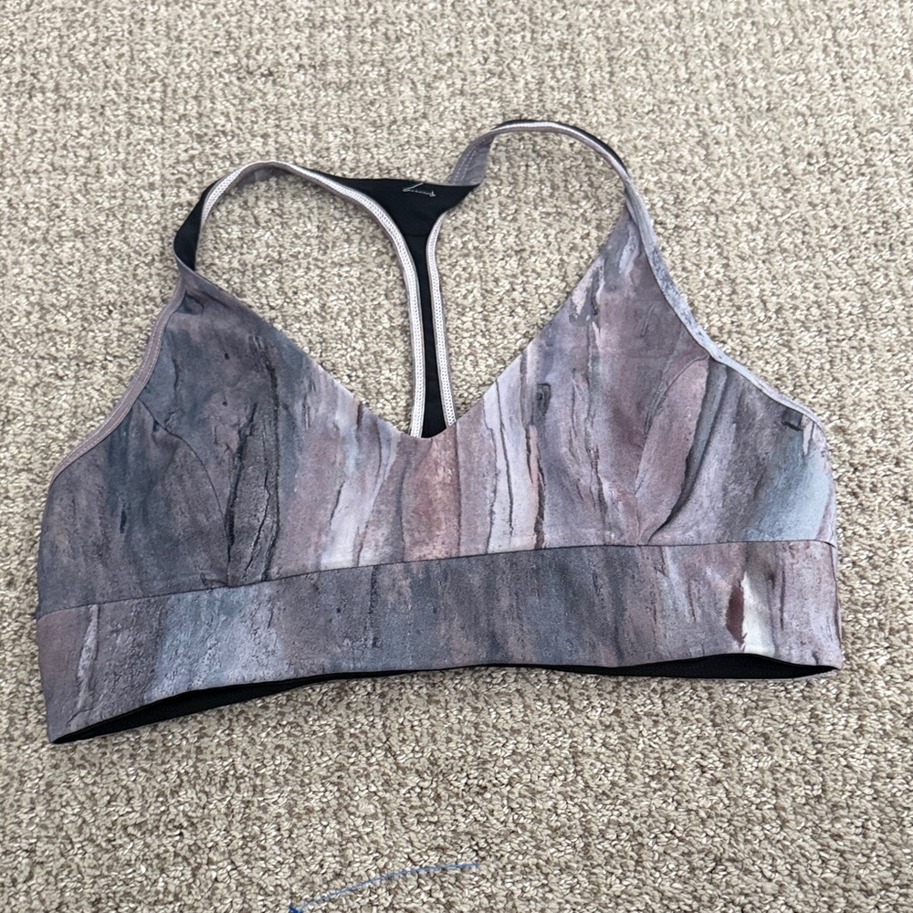 Lululemon Reversible Retreat Bra size 8